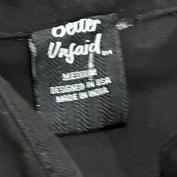 Better Unsaid Women's Top Size Medium Black Casual Button Up Shirt Long Sleeve - Picture 3 of 9